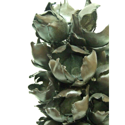 Dekoracja z suszonych kwiatów na metalowej podstawie